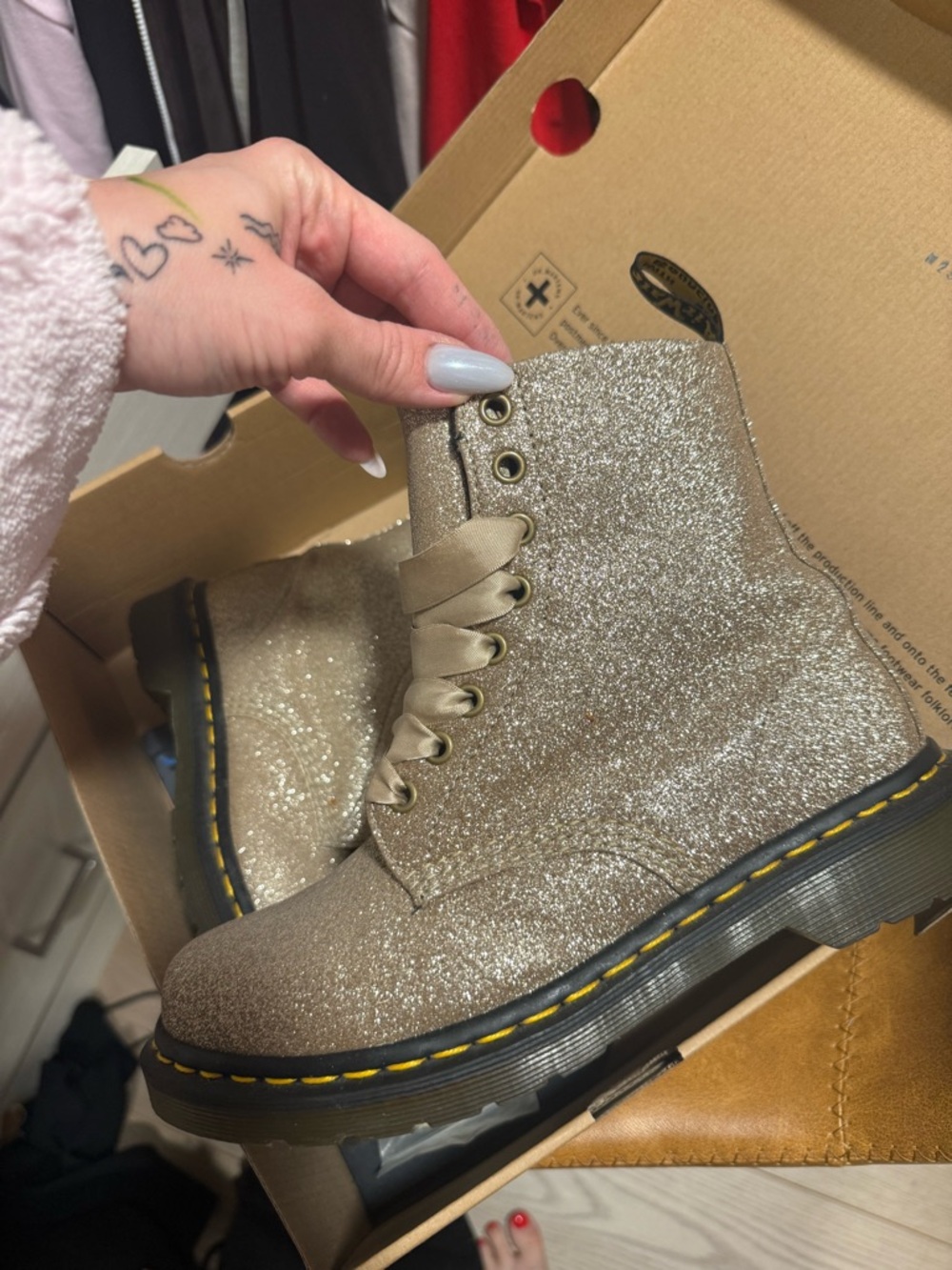 Dr. Martens 1460 Pascal Glitter Boots Palegold
